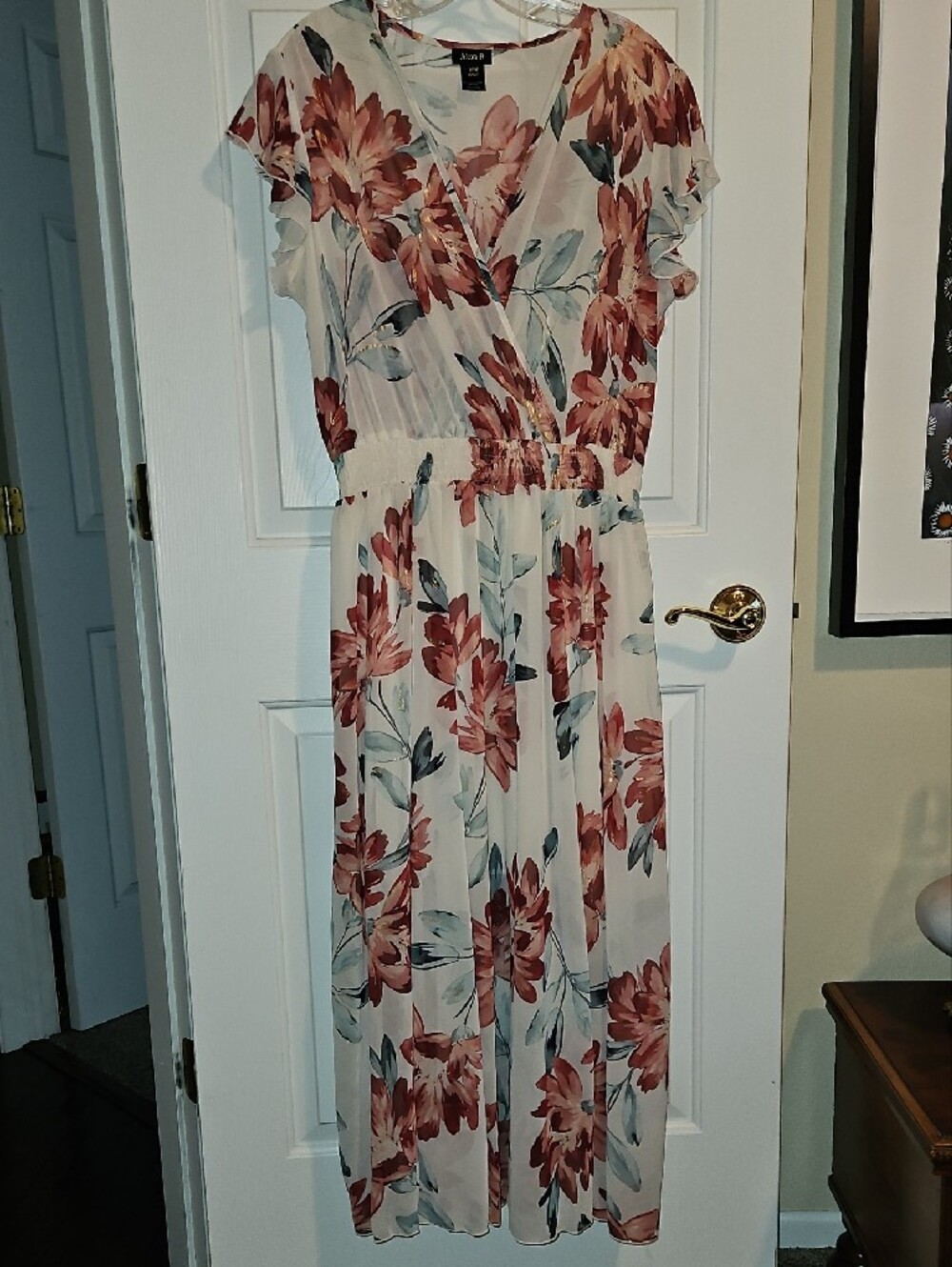 Alexa B Cream Flowy Lined Floral Maxi Dress w Smocked Waist NWOT